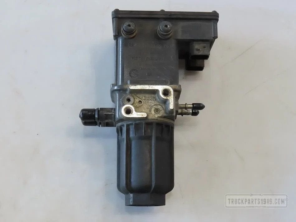 Mercedes-Benz Exhaust System AdBlue pomp MB MP4, Ophalen, Gebruikt