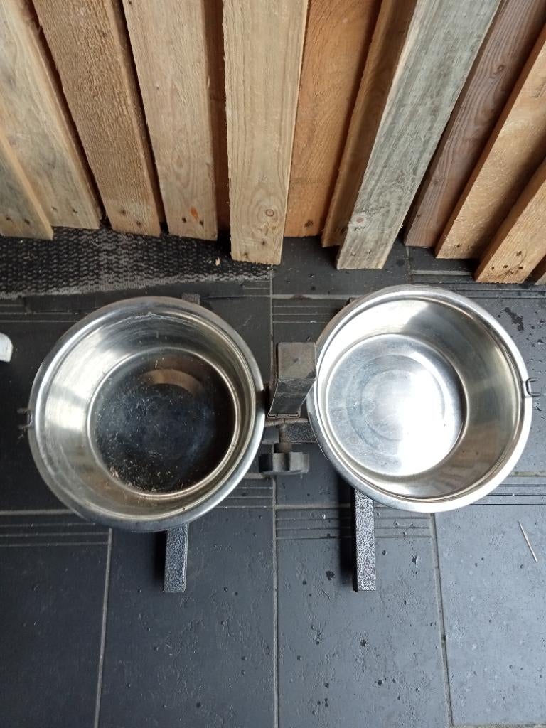 Eet en drinkkom voor honden, Ophalen, Verstelbaar, Gebruikt
