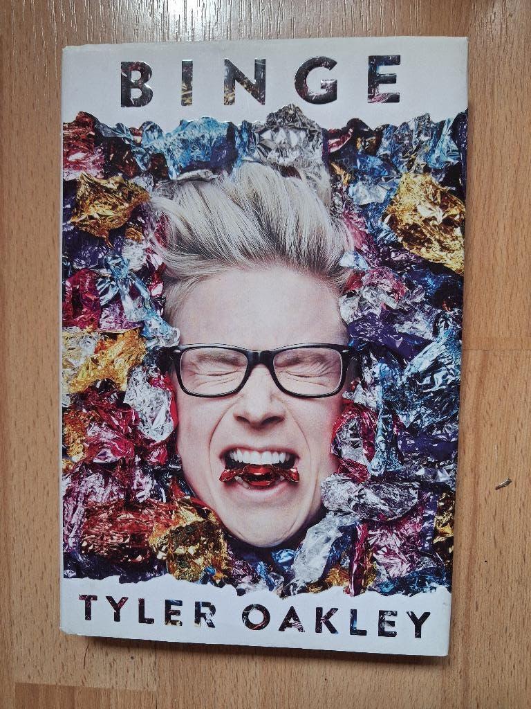 BINGE - TYLER OAKLEY - ENGELS, Livres, Biographies, Cinéma, TV et Média, Enlèvement ou Envoi