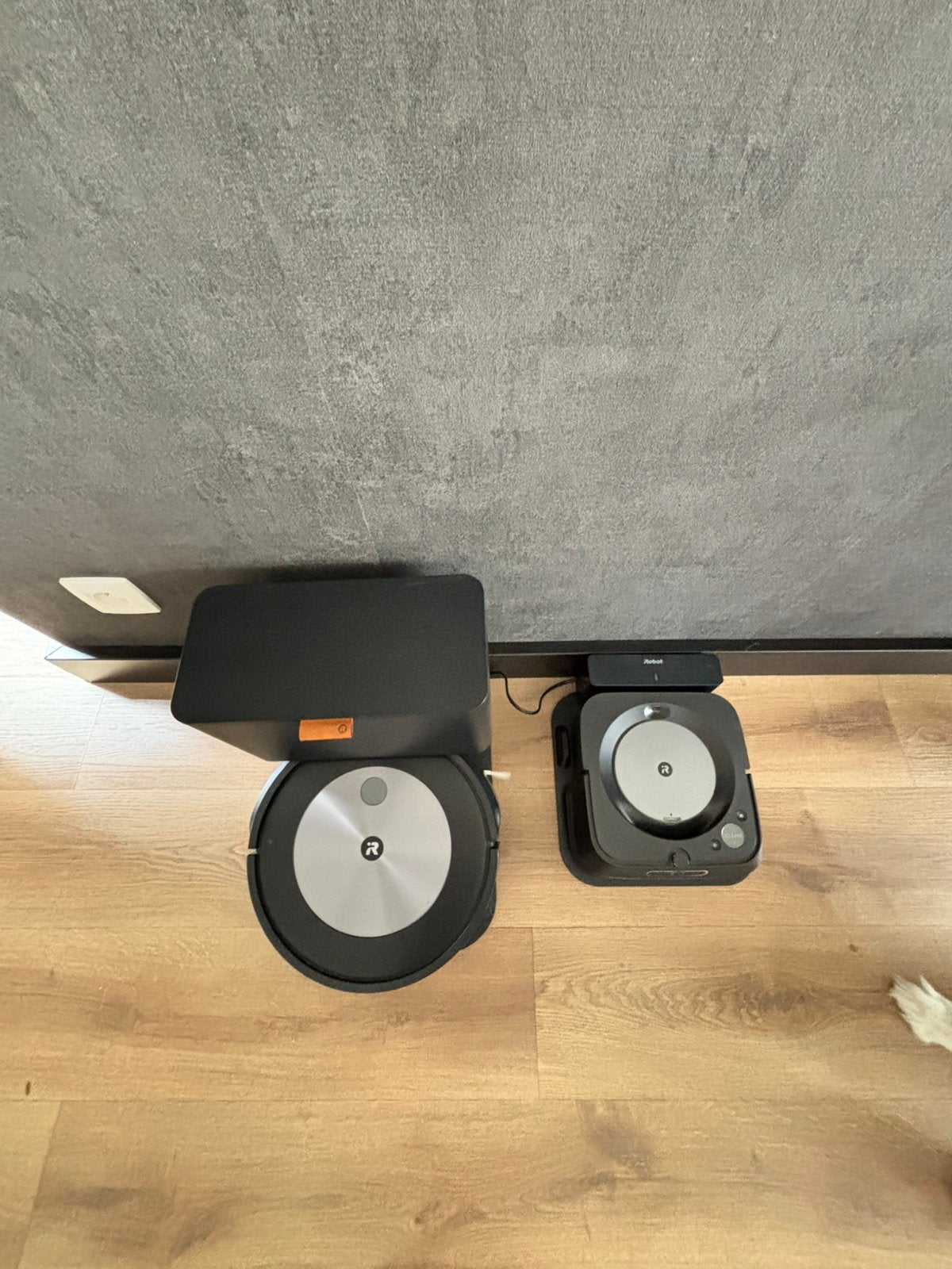 Robot aspirateur et robot laveur, Convient aux sols durs, IRobot, Sac à poussière, Enlèvement