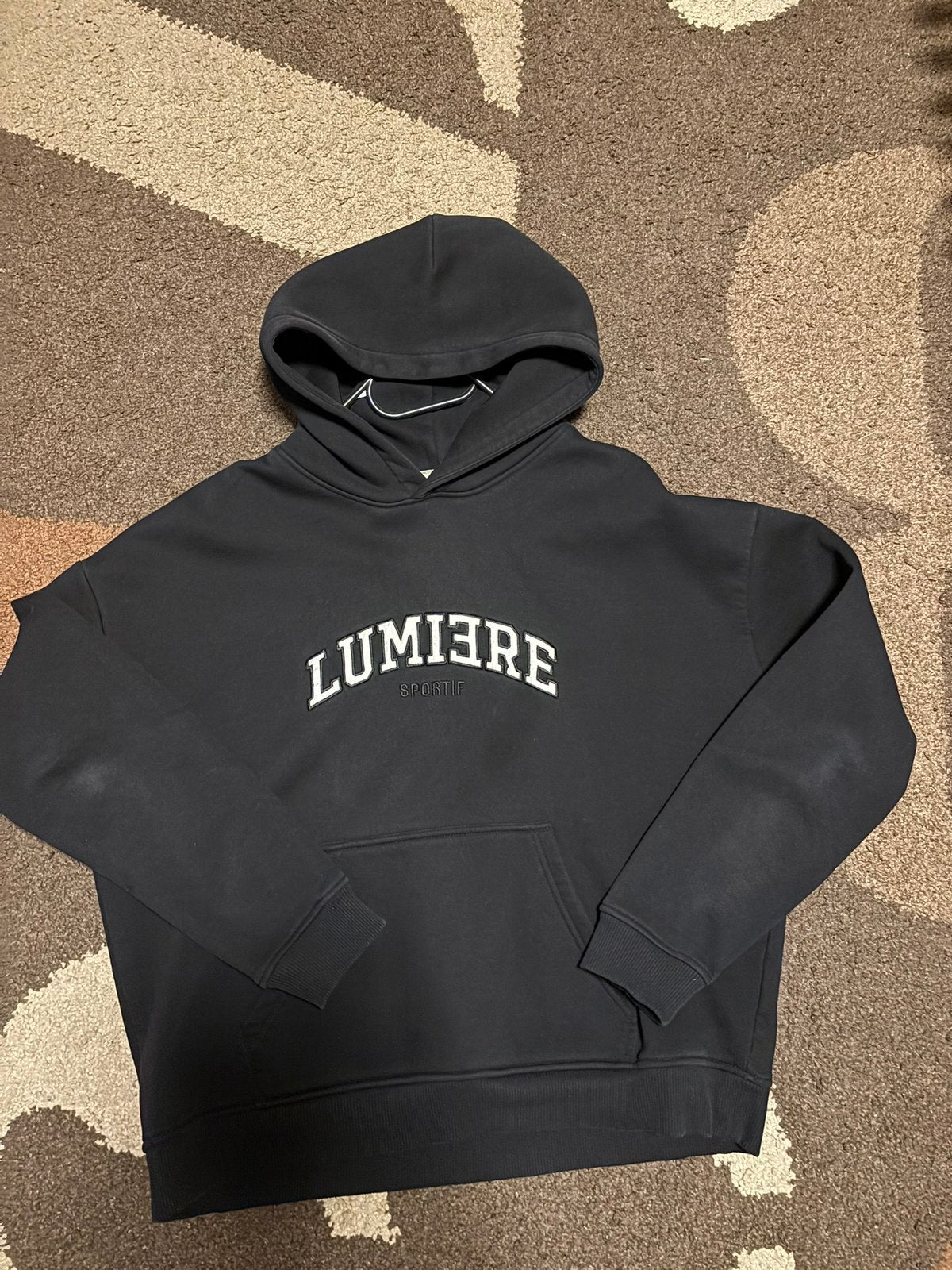 Sweat à capuche Lumiere, Enlèvement ou Envoi, Comme neuf, Taille 48/50 (M), Noir