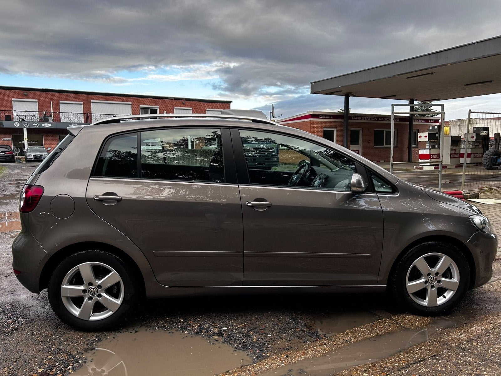 VW Golf Plus 1.4 essence km 141 000 en 2013, Autos, Volkswagen, Achat, Entreprise, Noir, 5 portes