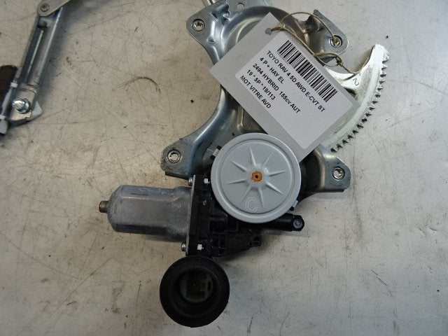 MOTEUR LEVE VITRE ELECTRIQUE AVANT DROIT Toyota RAV4 (A4), Utilisé, Avant, Toyota