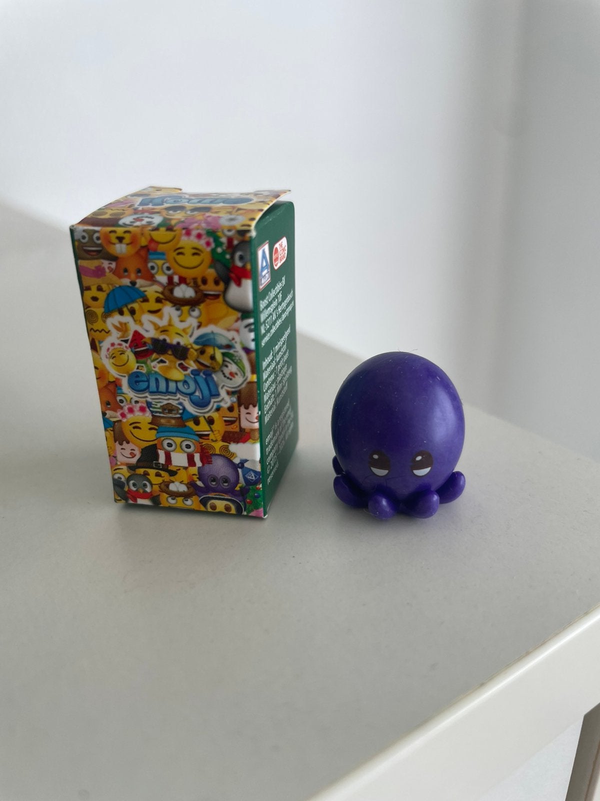 Emoji Aldi 2026 Tony Tentacle, Verzamelen, Poppetjes en Figuurtjes, Ophalen of Verzenden, Zo goed als nieuw