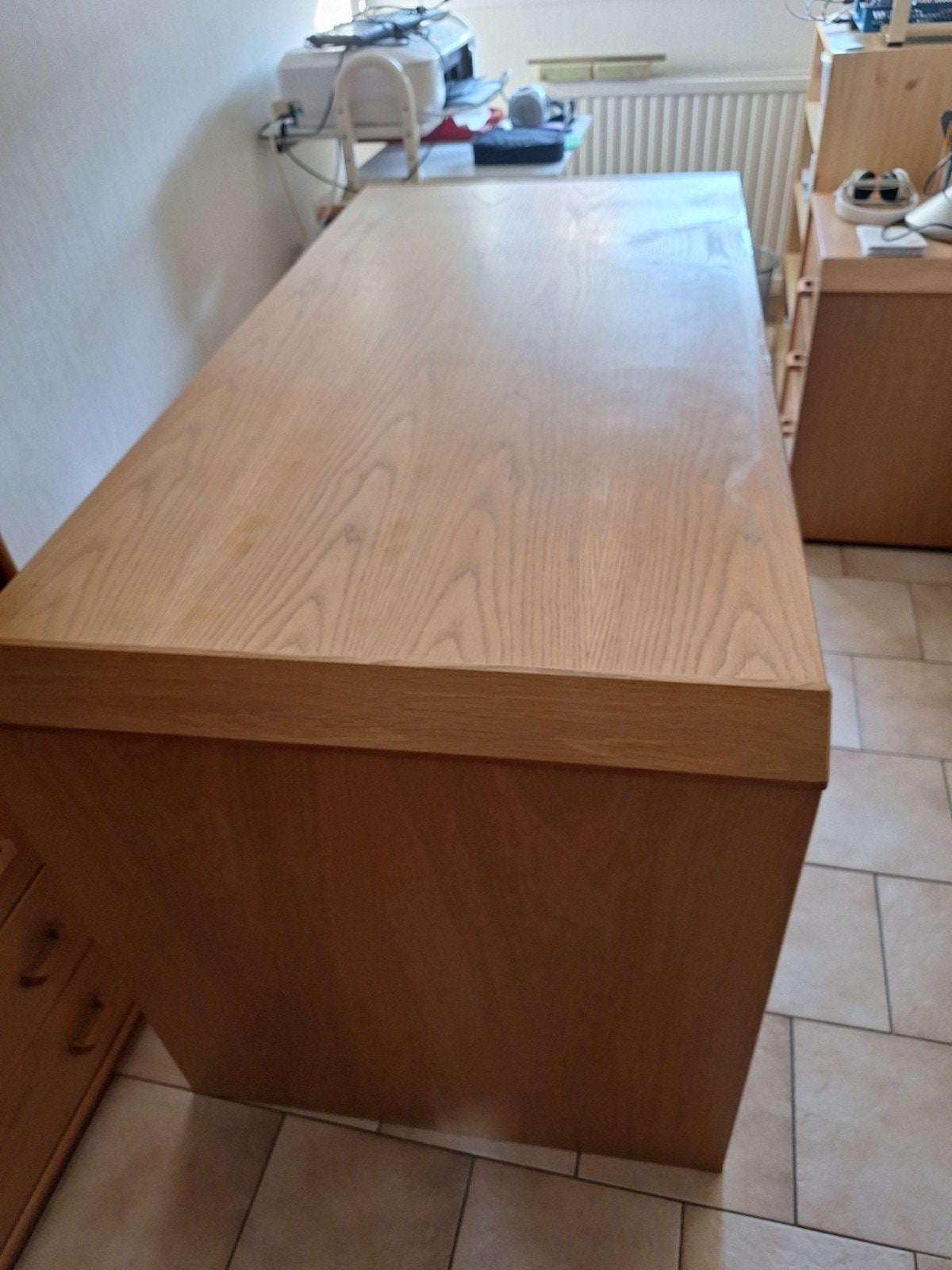 Gratis stevig bureau, 140 op 68 cm, Ophalen, Gebruikt, Hout, 68 cm