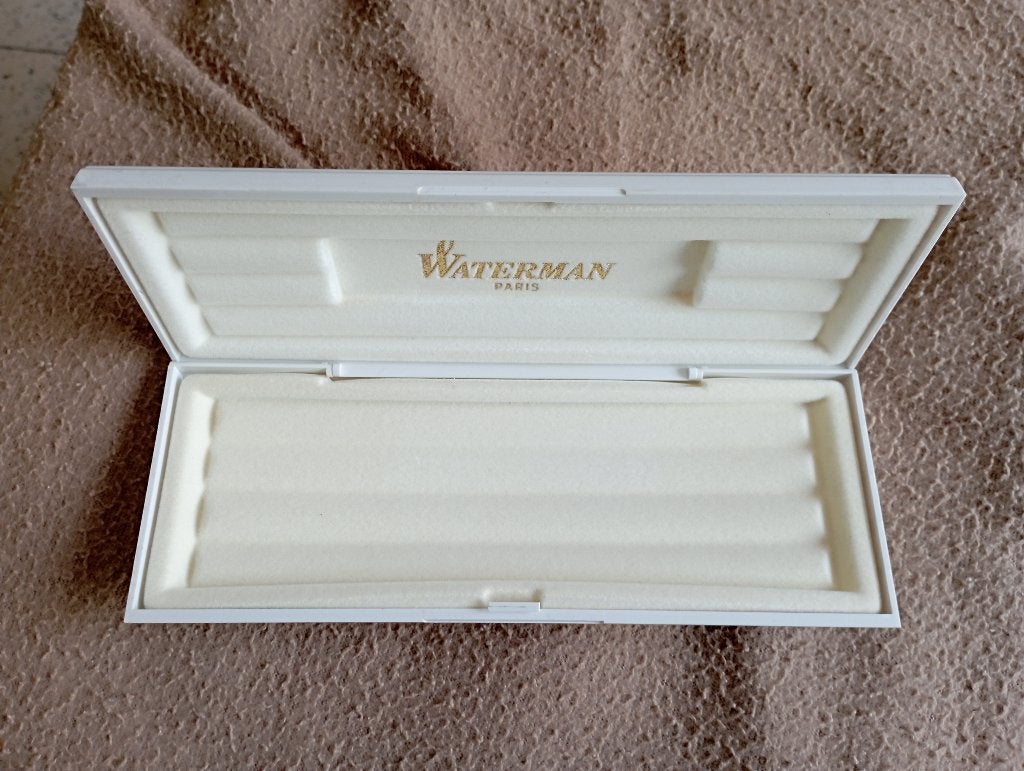 Waterman ancien écrin plastique crème année 70-90, Collections, Avec boîte, Stylo, Enlèvement, Utilisé