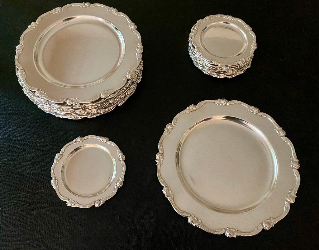 24 assiettes en métal argenté, Assiette ou Plat, Enlèvement, Utilisé, Métal