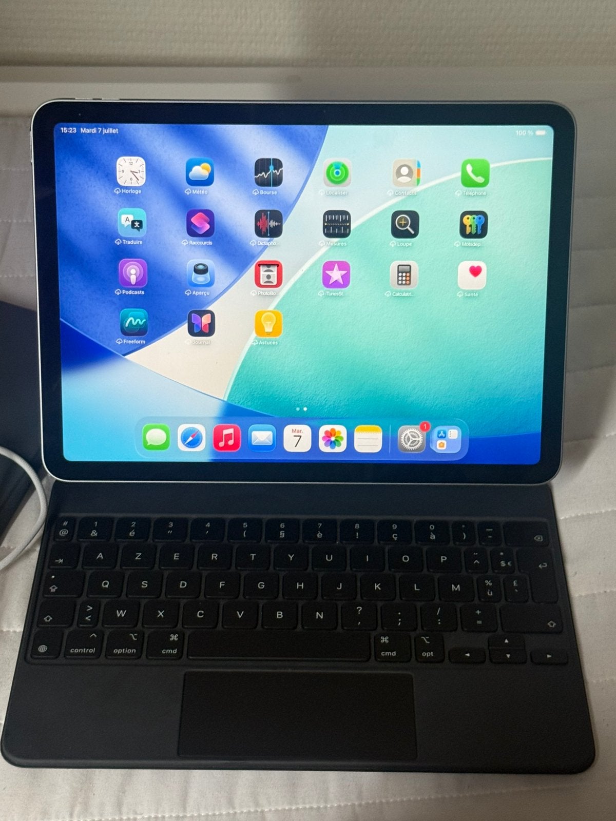 Ipad air 11 m2+Apple toetsenbord, Computers en Software, Ophalen of Verzenden, Zo goed als nieuw, Apple iPad