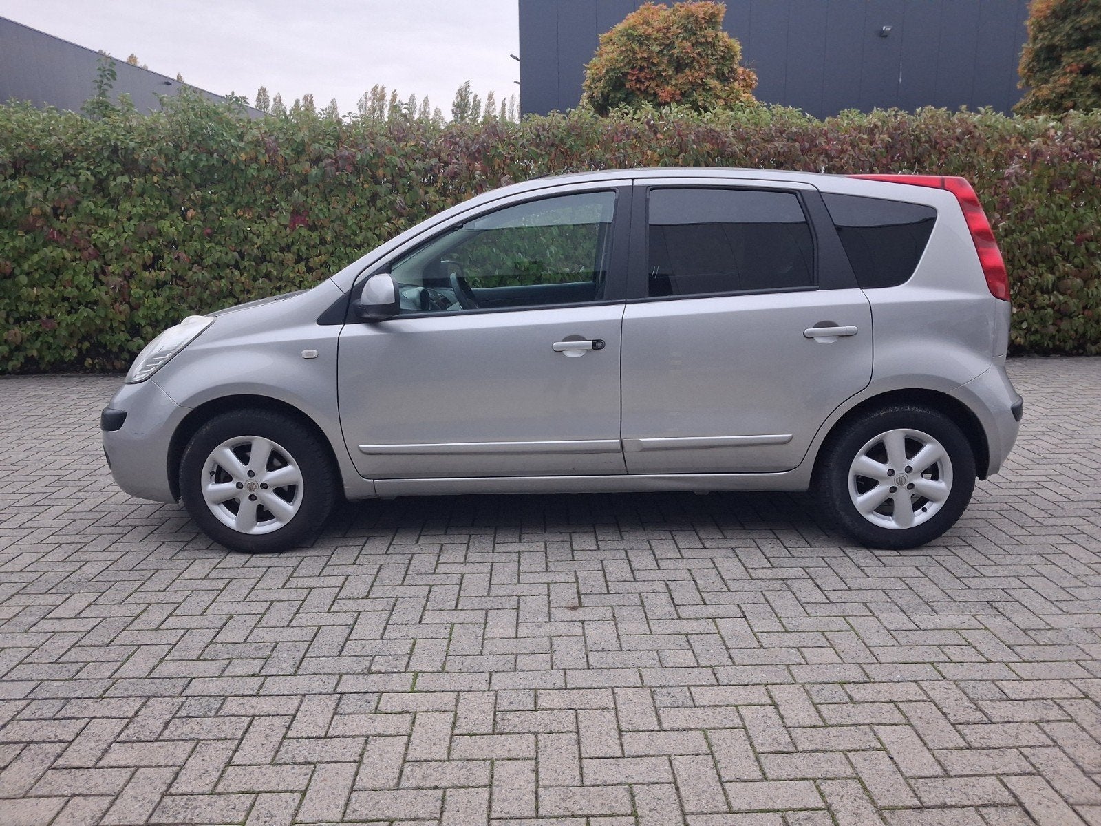nissan note 1.6 benz reeds blanco gekeurd voor verkoop, Auto's, Particulier, Elektrische ramen, https://public.car-pass.be/vhr/01e0aa28-20e5-4e08-b870-cb0c55c98a44