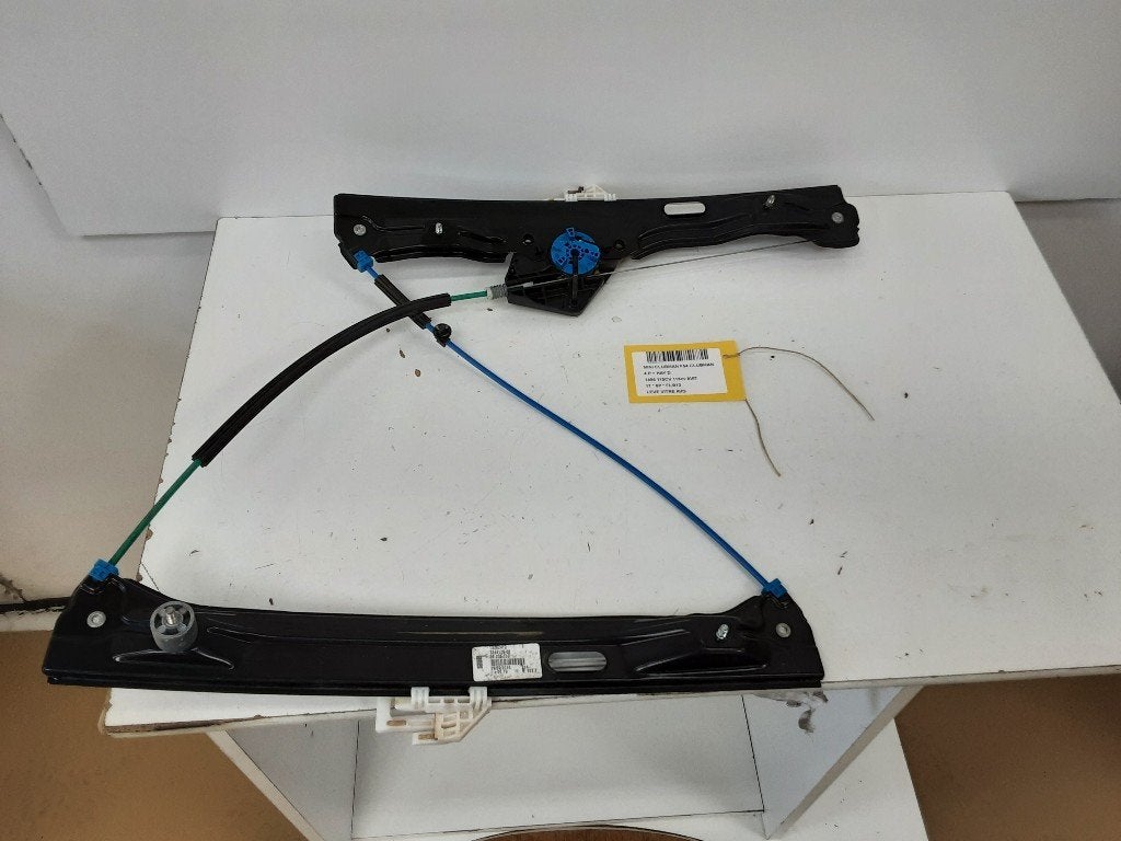 VITRE MECANISME AVANT GAUCHE Mini Clubman (F54) (734412906), Petuelring 130
80809  München, DE, Mini, Utilisé, Minikundenbetreuung@mini.de