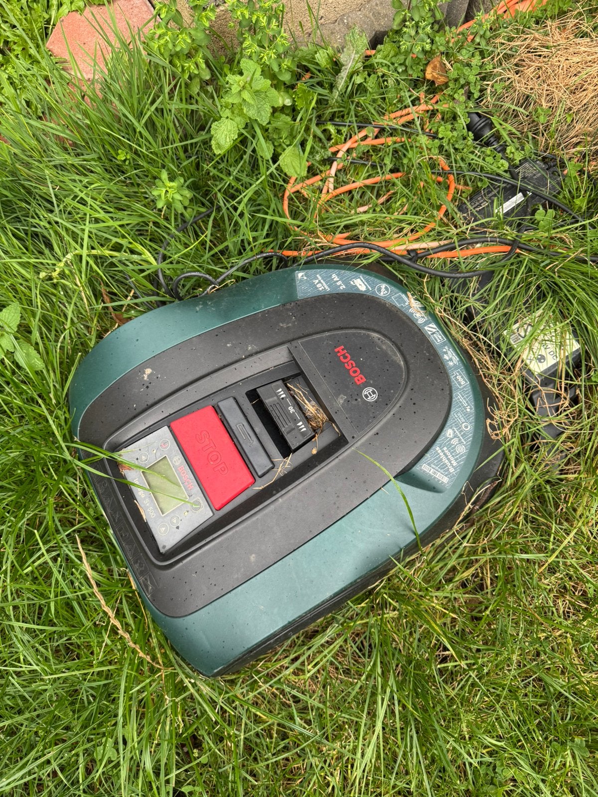 Tondeuse robot bosch s500 defectueuse, Jardin & Terrasse, Enlèvement, Utilisé