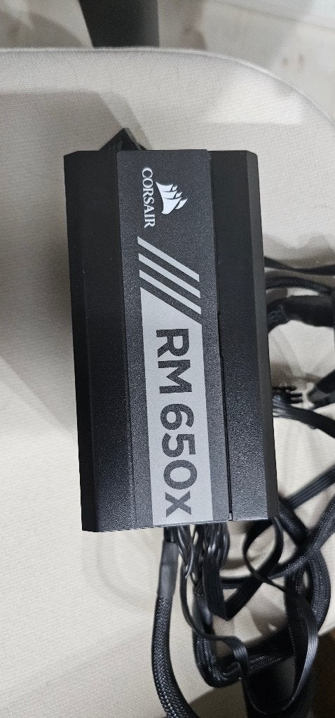 Voeding Corsair rm650x, Computers en Software, Interne voedingen, Ophalen of Verzenden, Gebruikt