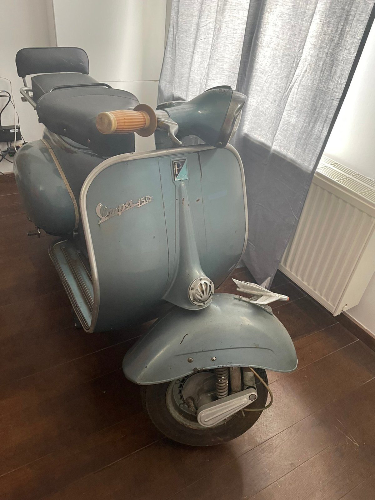 Vespa 150, Motos
