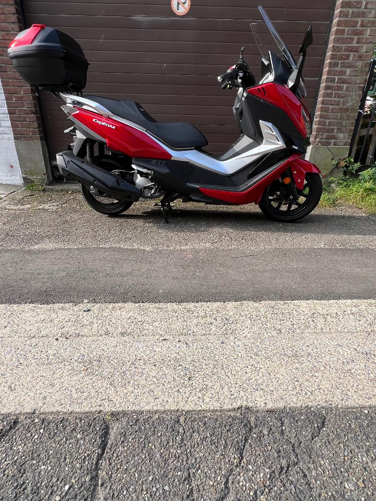 sym cruisym 300 cc, Fietsen en Brommers, Ophalen