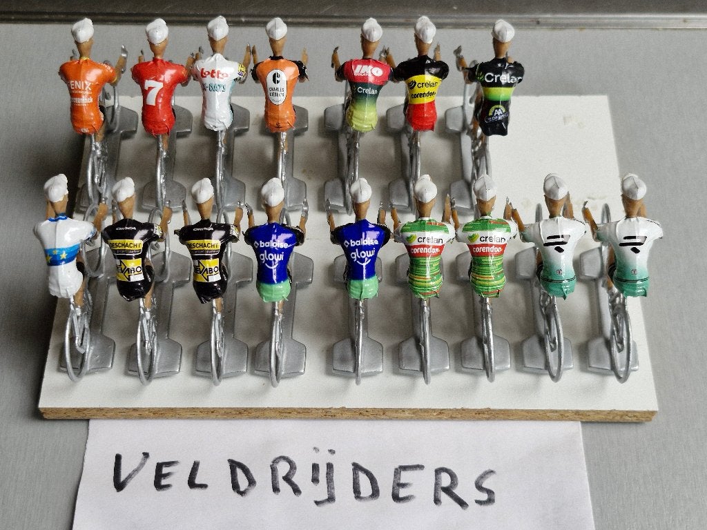 CYCLISTES SAISON 2026 en plastique, Collections, Enlèvement ou Envoi