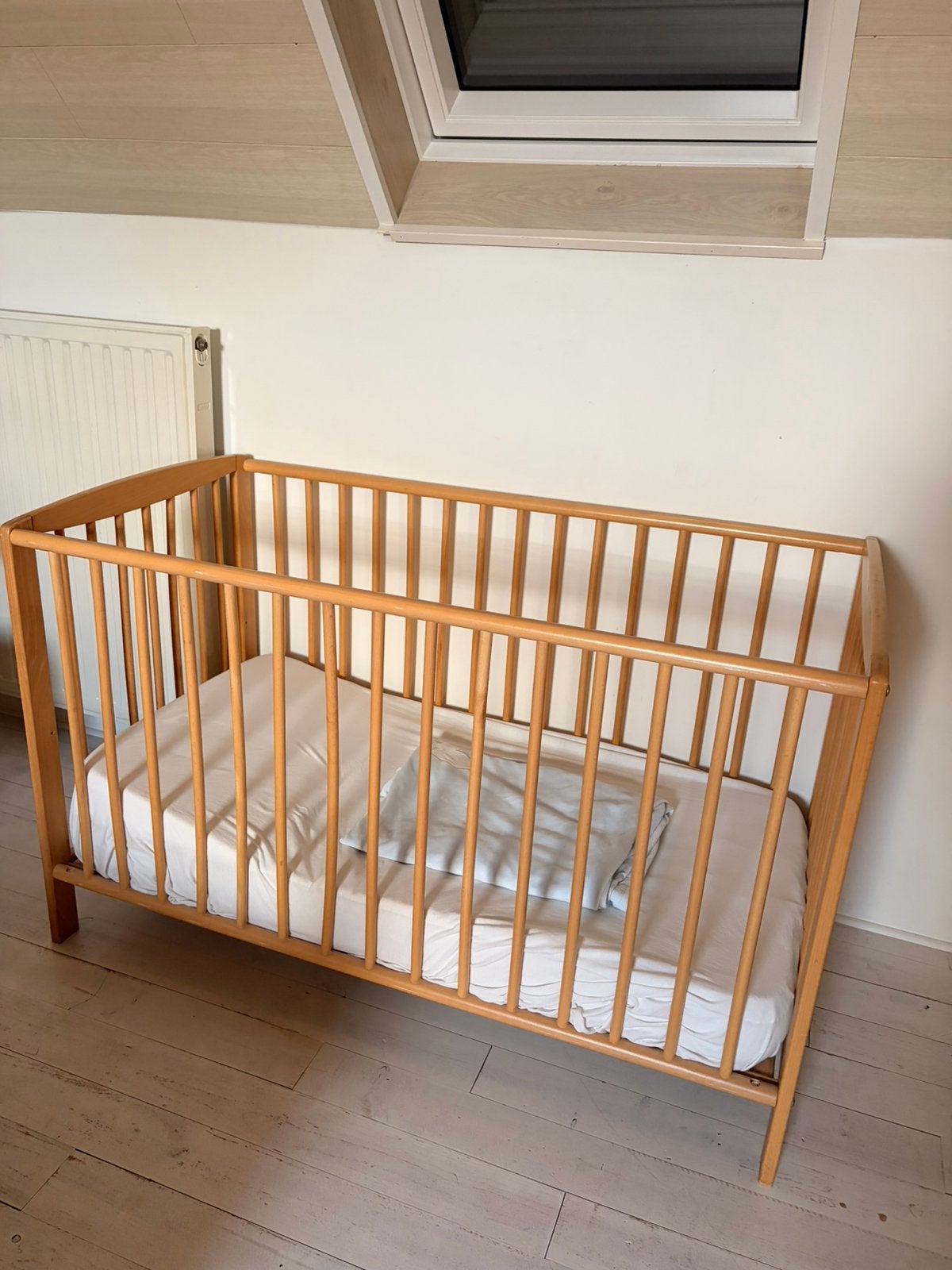 Babybed met matras, Ophalen, Zo goed als nieuw