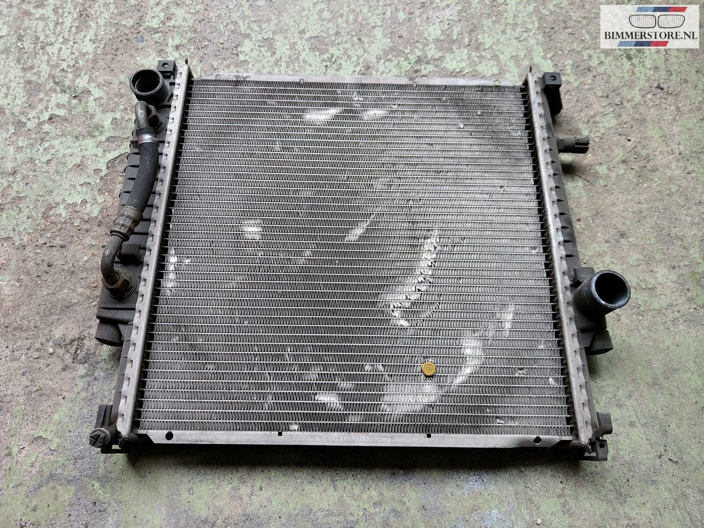 Radiateur 440x438x31 MM schakel BMW 3 serie 17111712851 1712, Gebruikt, -, -, Ophalen of Verzenden