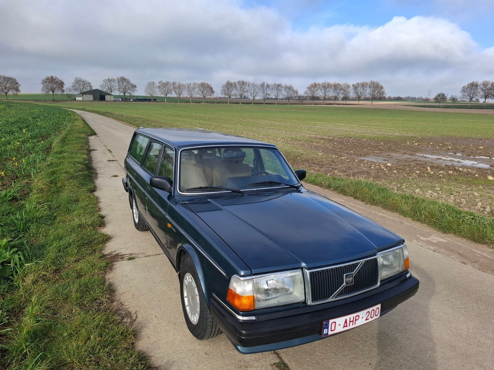 volvo 240 gl, Auto's, Achterwielaandrijving, Beige, 5 deurs, Particulier