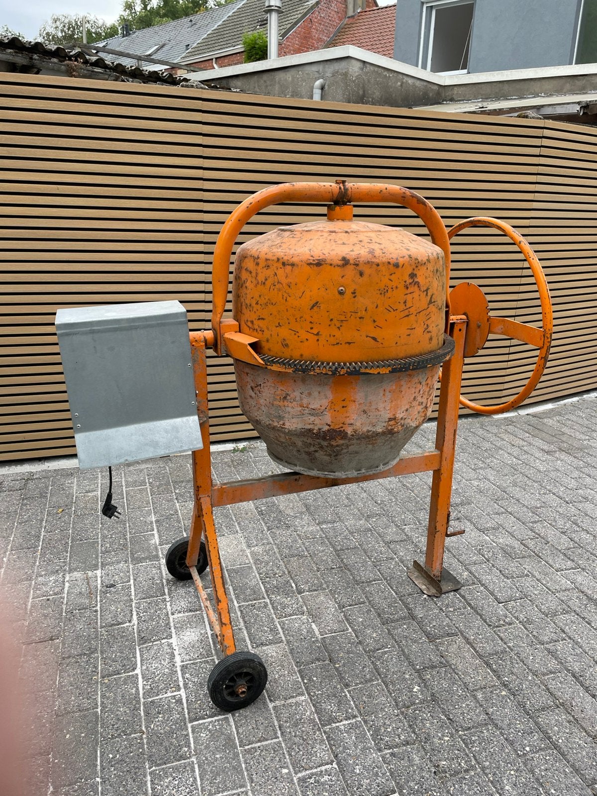 Betonmolen werkt goed, Doe-het-zelf en Bouw, Betonmolens, Ophalen, Gebruikt