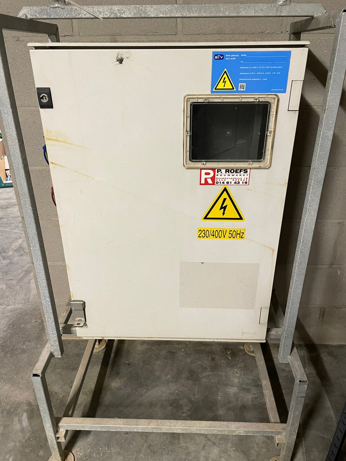 Professionele werfkast Teconex – 32A – 400V, Doe-het-zelf en Bouw, Ophalen, Gebruikt