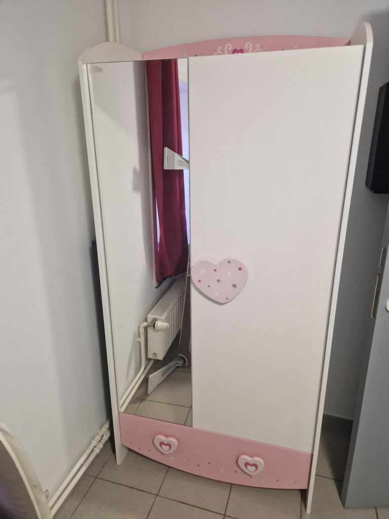 Chambre enfant, Enlèvement