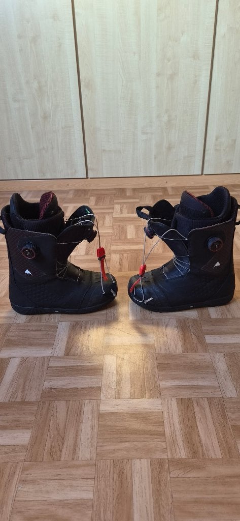 Burton Boots Life maat 9.5M / 42.5, Ophalen, Gebruikt, Snowboots