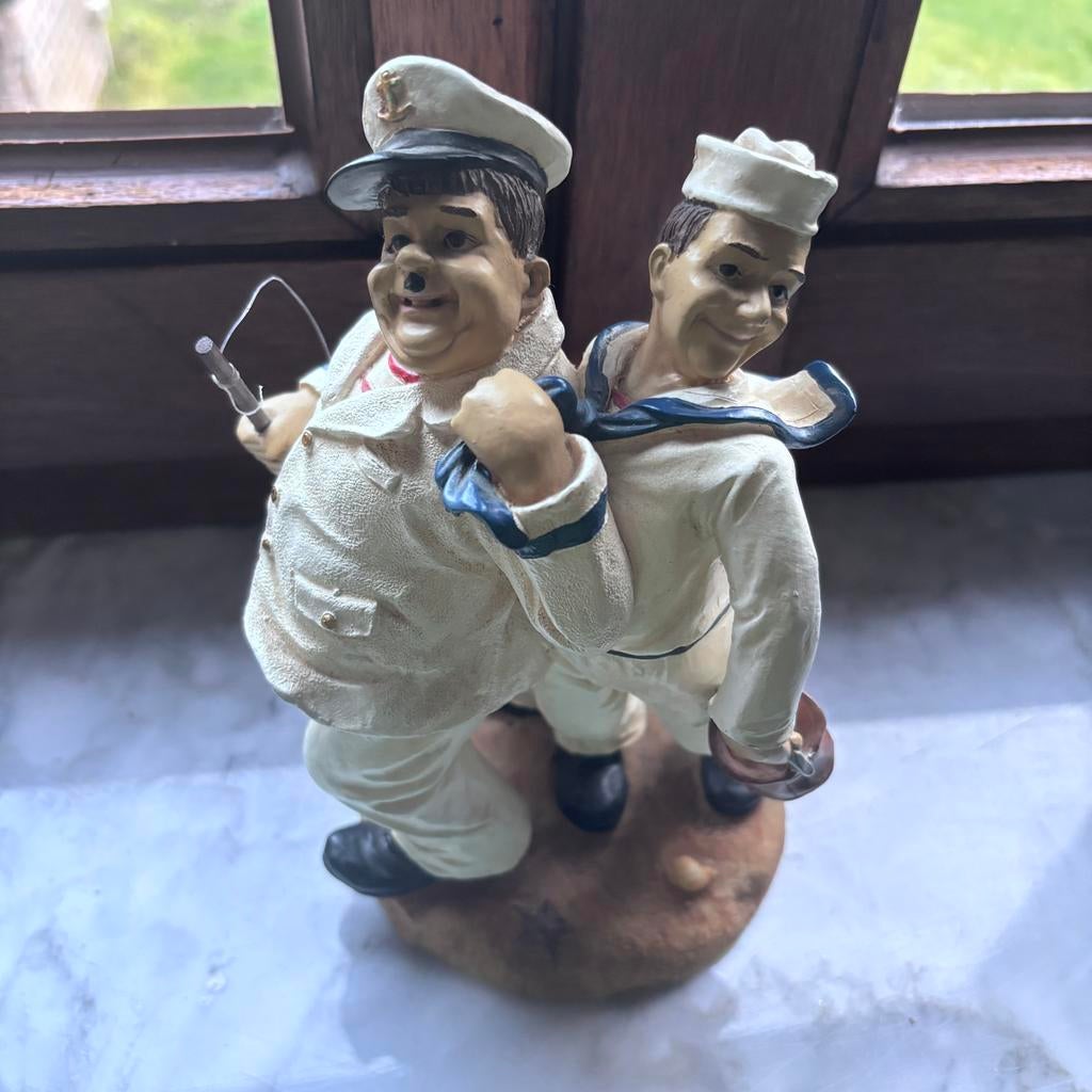 Statue Laurel & Hardy (capitaine et marin), Enlèvement, Comme neuf