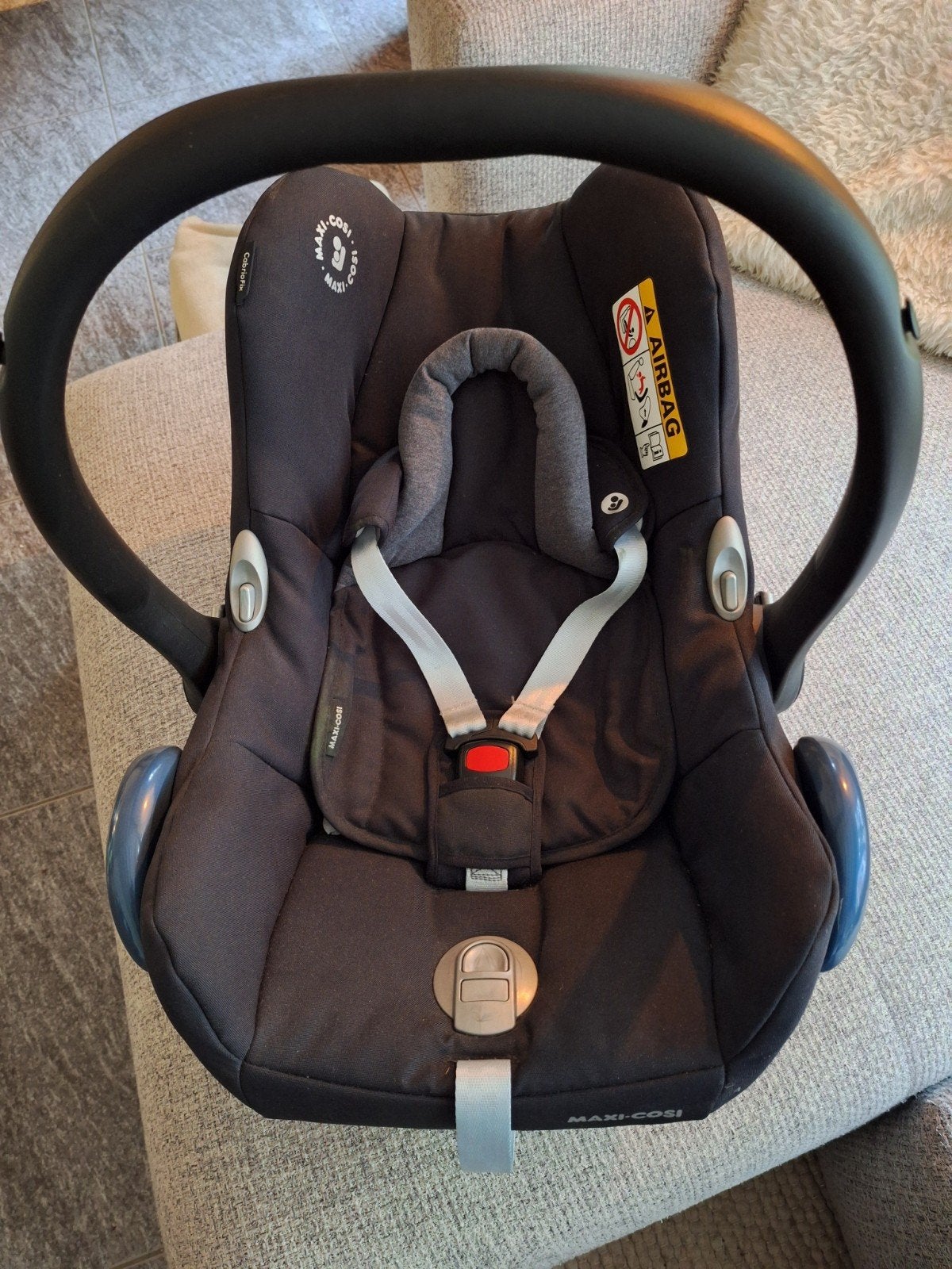 Maxi-Cosi te koop. Nooit gebruikt., Ophalen, Autogordel
