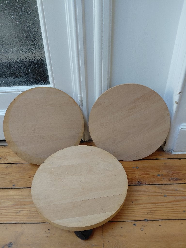 Trois planches roulantes pour plantes en hêtre, 30cm., Jardin & Terrasse, Enlèvement, Comme neuf