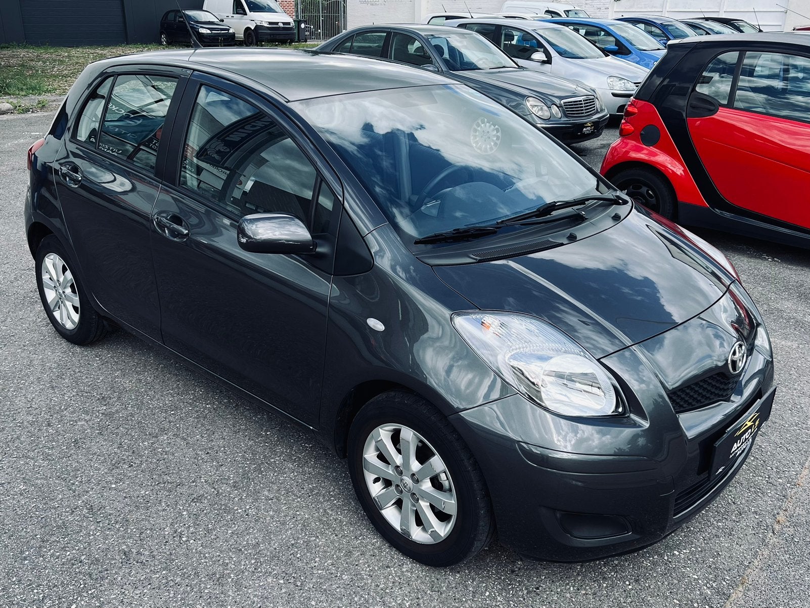 TOYOTA YARIS 1.3 VVT-i 20.000KM AUTOMATIQUE, Argent ou Gris, Achat, https://public.car-pass.be/vhr/5edc6d0a-fa4d-47df-a50d-c98b8c29e858