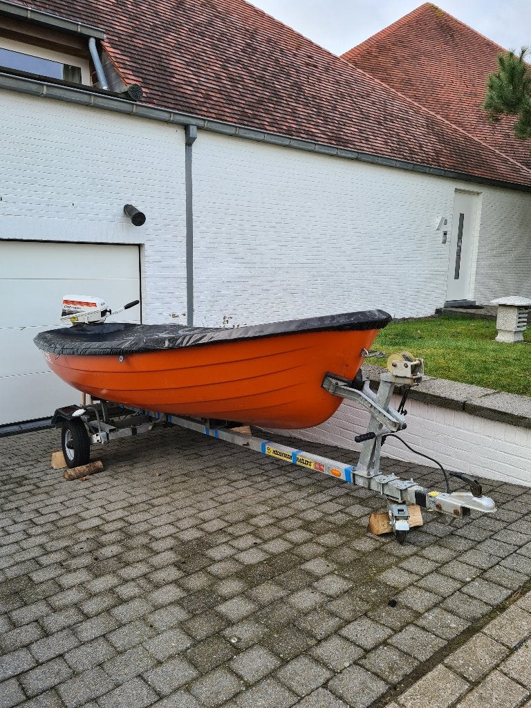 Bateau de pêche Tabur 375, Enlèvement, Utilisé, Polyester
