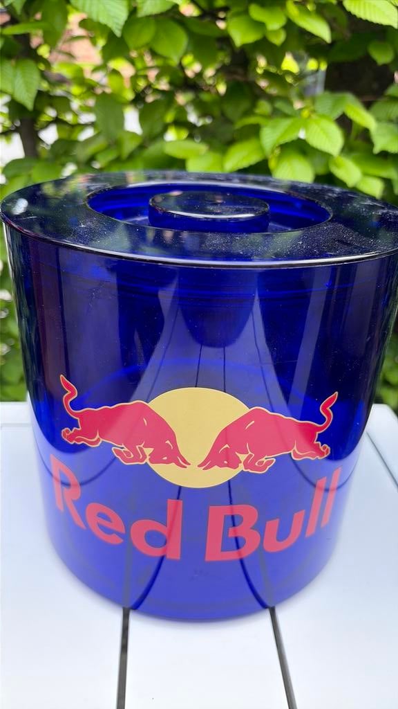Red Bull Ijsemmer, Envoi