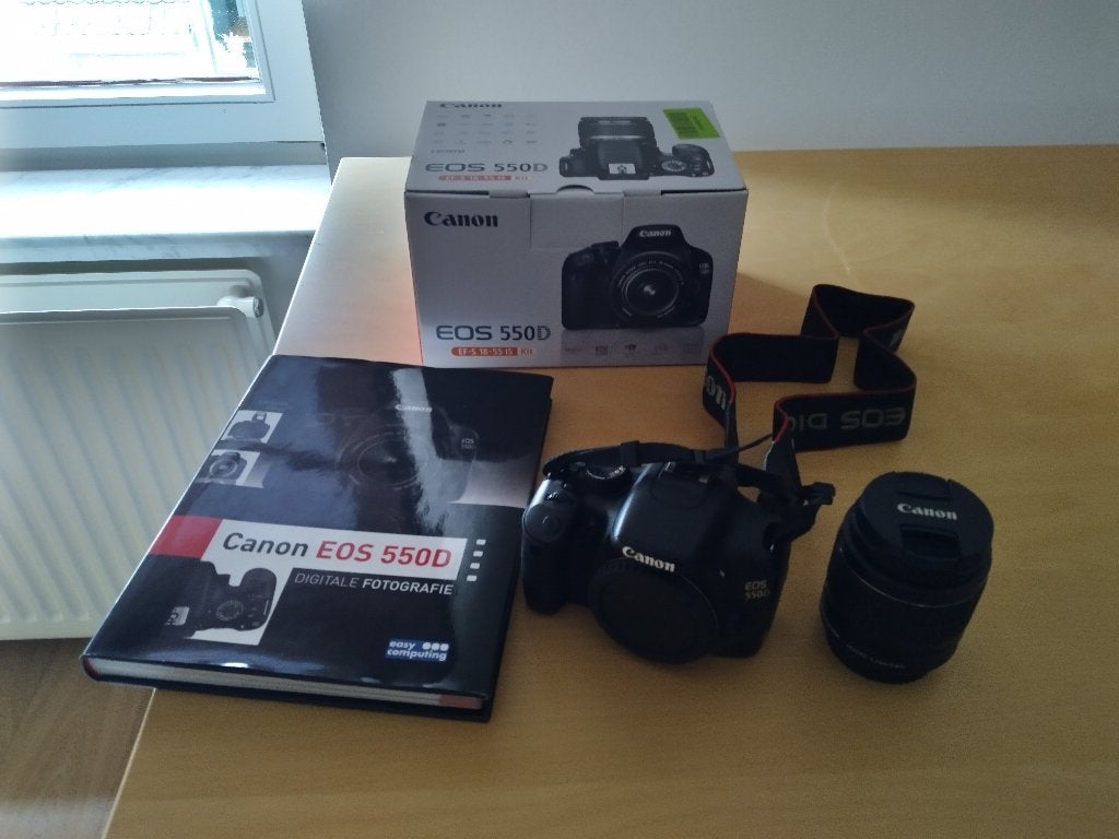 Canon EOS 550D - body of met lens, TV, Hi-fi & Vidéo, Appareils photo numériques, 18 mégapixels, Canon, Enlèvement, Utilisé