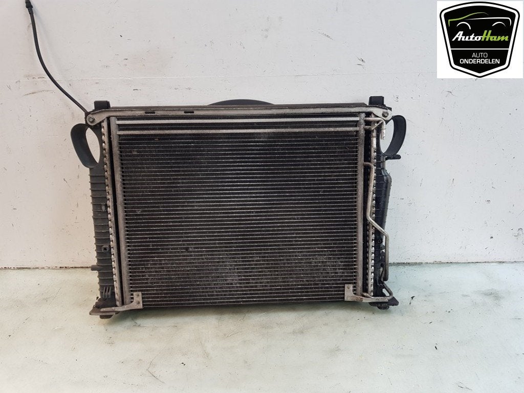 RADIATEUR COMPLEET Mercedes-Benz SL (R230) (01-2001/01-2012), Gebruikt, Mercedes-Benz