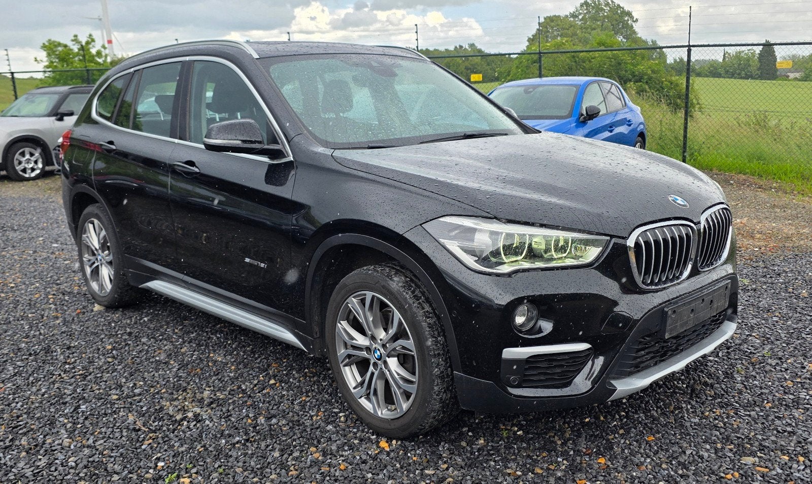 BMW X1 1.5 Benzine Automaat  ., Auto's, Dealer onderhouden, Euro 6, Lichtsensor, Leder