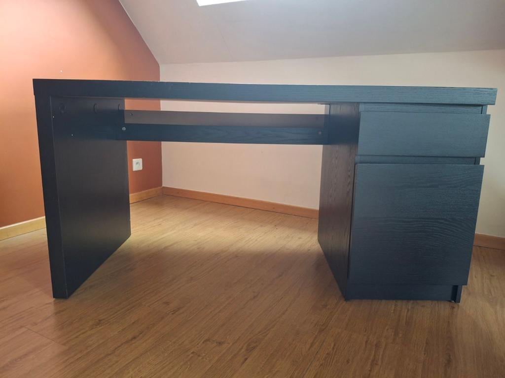 Zwarte Ikea MALM bureau met lade/schuifblok, Huis en Inrichting, Bureaus, Ophalen, Zwart, Gebruikt, 65 cm