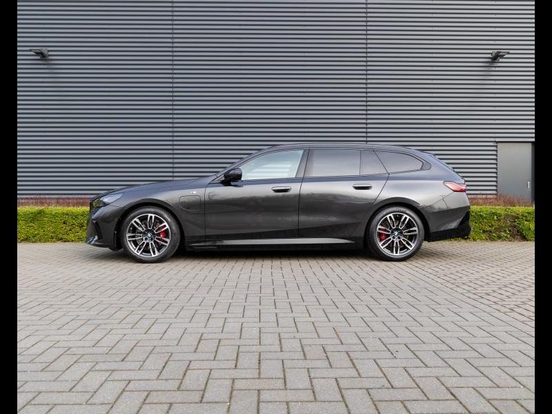 BMW Serie 5 530 M-Sport Pro, Auto's, BMW, Automaat, 1998 cc, Bedrijf, Break