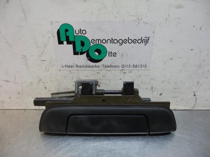 Poignée portière 4portes arrière droite d'un BMW 3-Serie, -, 3 mois de garantie, Utilisé, -
