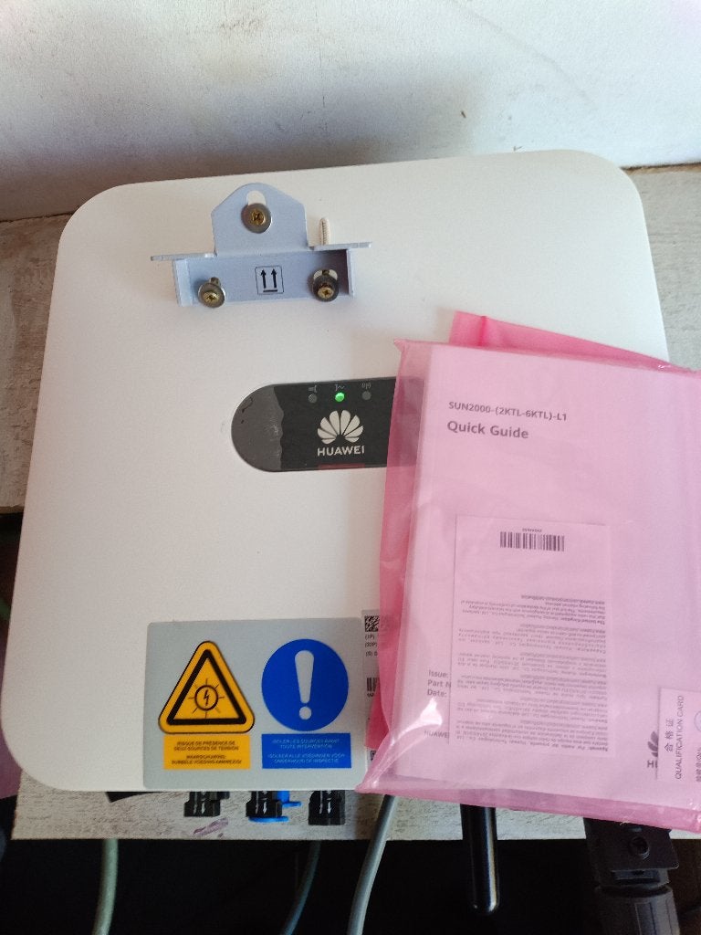 Huawei SUN2000-3KTL-L1 Hybride Omvormer (Nog 9j Garantie), Ophalen of Verzenden, Zo goed als nieuw, Compleet systeem