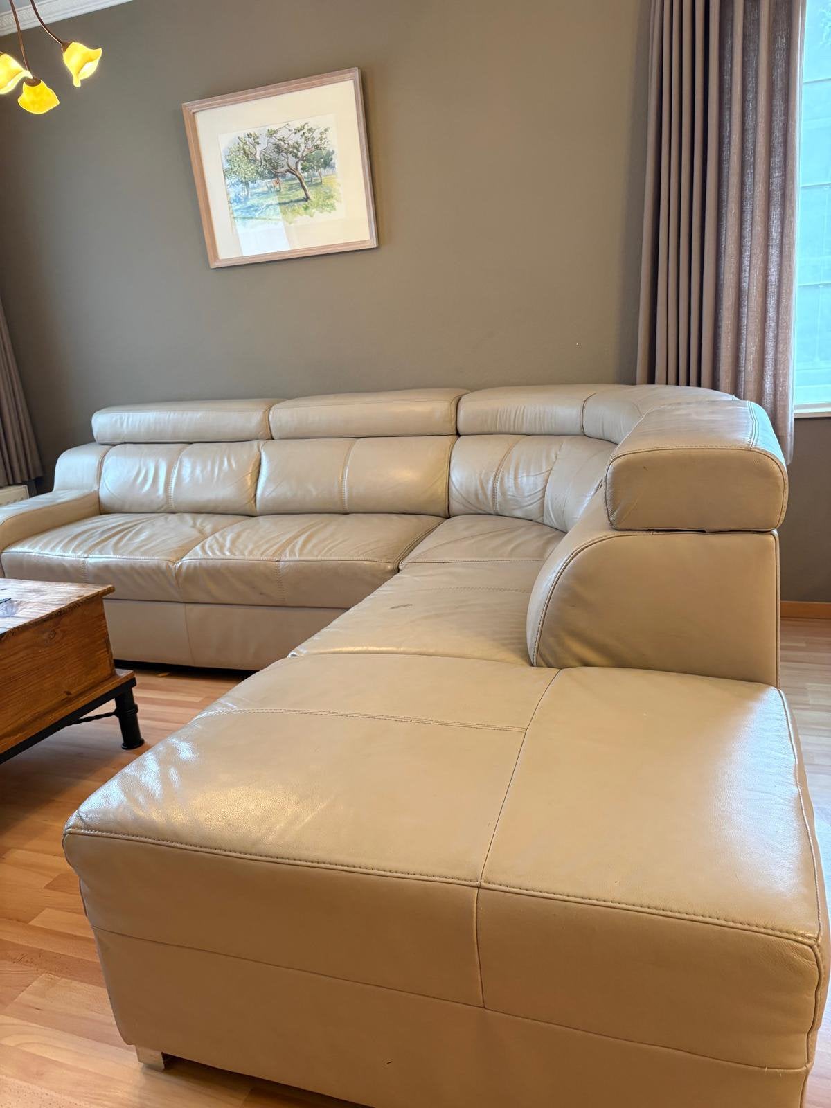 Zetel beige met verstelbaar hoofdstuk, Huis en Inrichting, Ophalen, Gebruikt, Vierpersoons of meer, 200 tot 250 cm