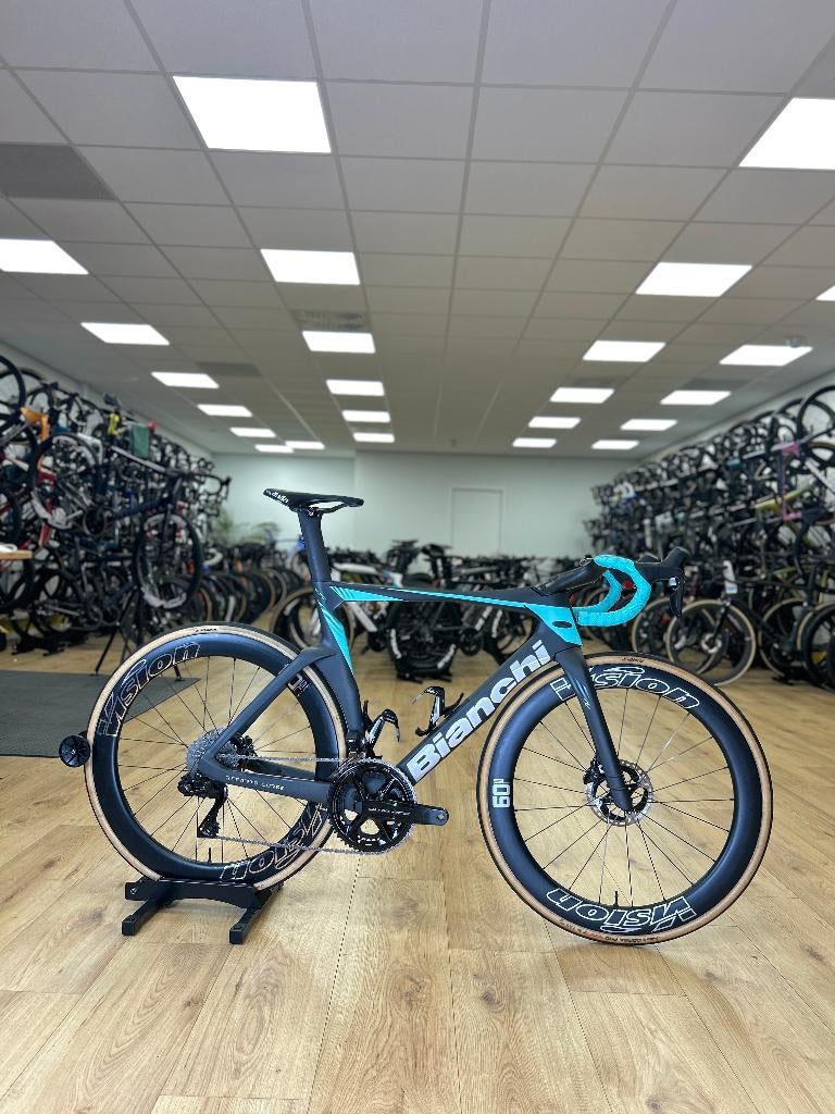 Bianchi Oltre RC Di2 Dura-Ace Carbon Racefiets, Enlèvement, Comme neuf