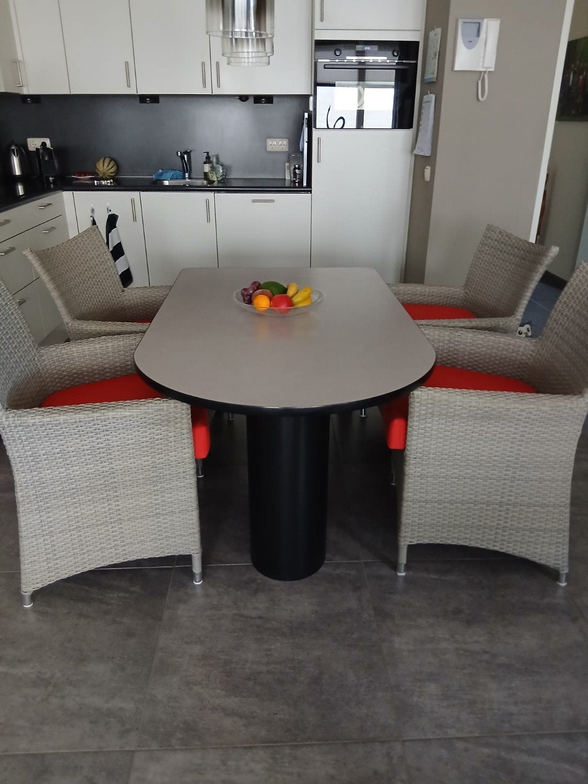 Tafel set met rotten stoelen, Huis en Inrichting, Tafels | Eettafels, Ophalen