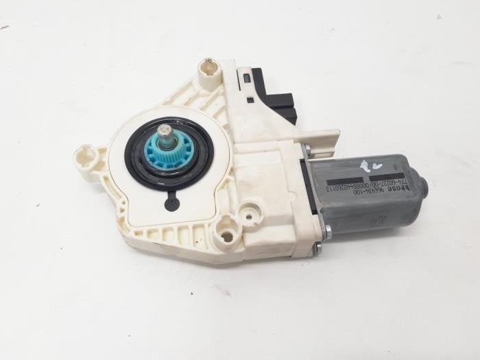 Moteur de vitre portière d'un Audi A4, Autos : Pièces & Accessoires, -, 3 mois de garantie, Audi, Utilisé