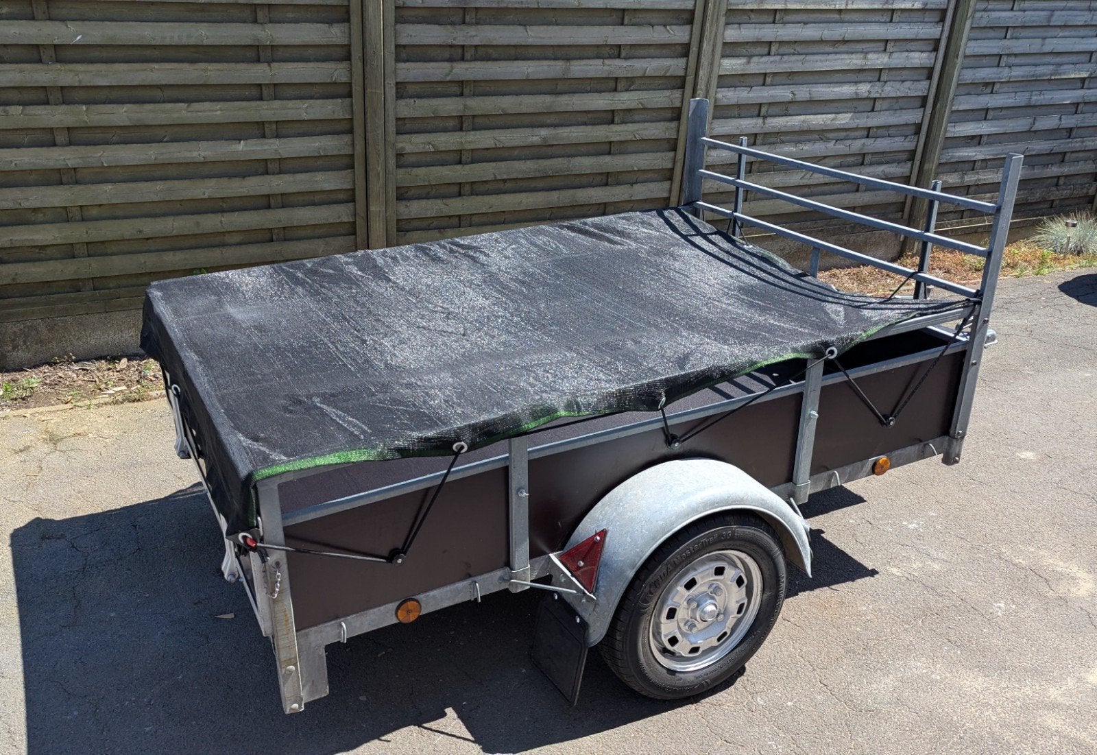Enkelas aanhangwagen 200 x 130, Ophalen