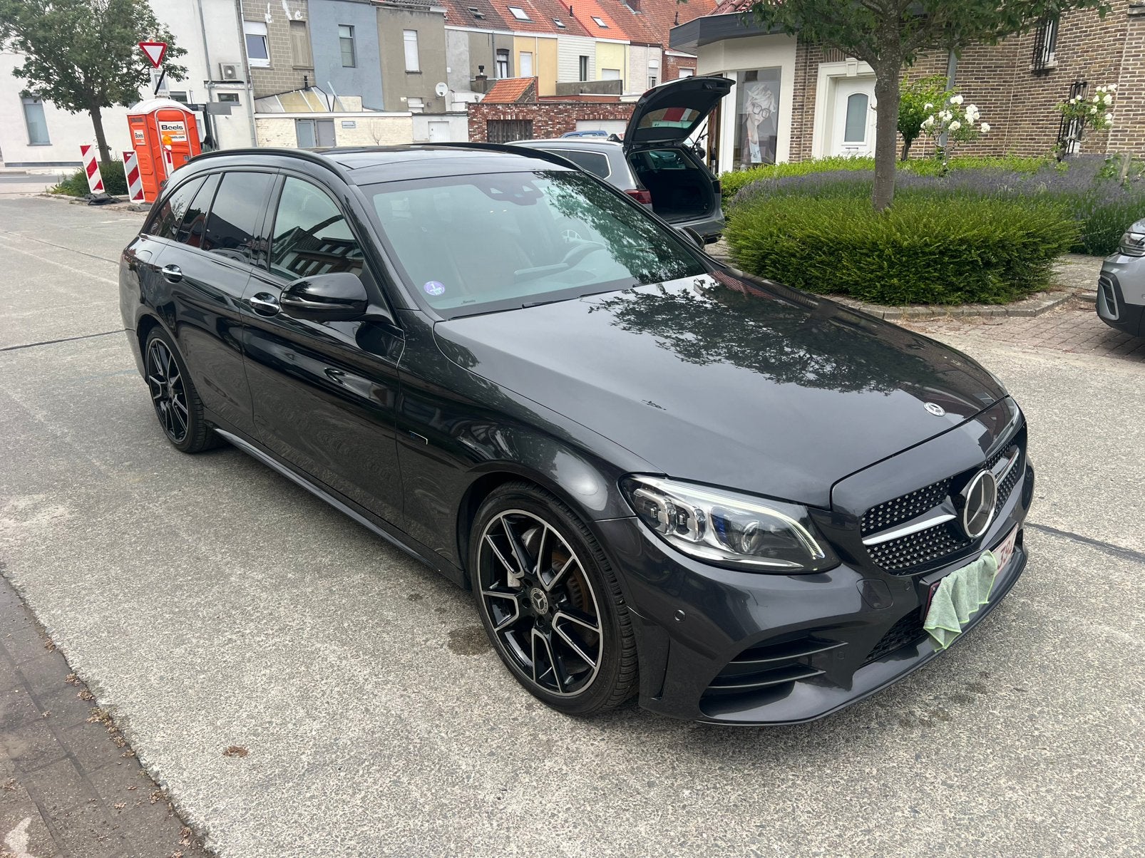 Mercedes c300 de diesel hybride AMG pakket Full option, Auto's, Automaat, Achterwielaandrijving, Euro 6, Zwart