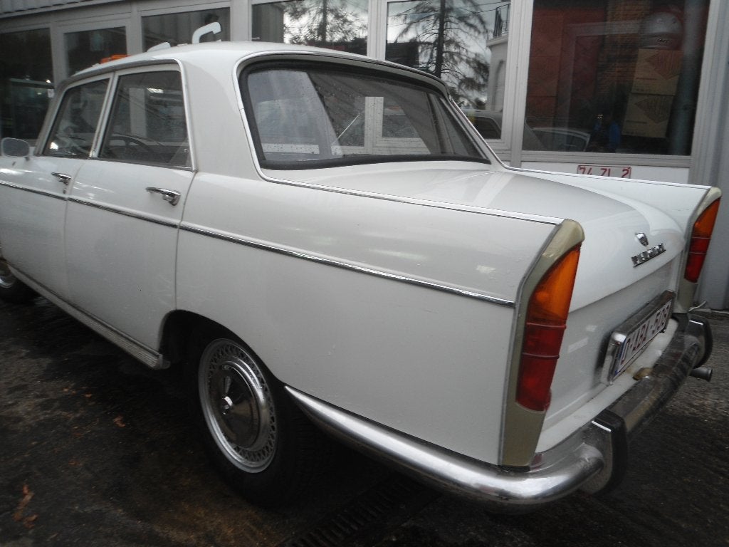 Peugeot 404 : benzine van 1966, Auto's, Voorwielaandrijving, 4 deurs, 1600 cc, Alcantara