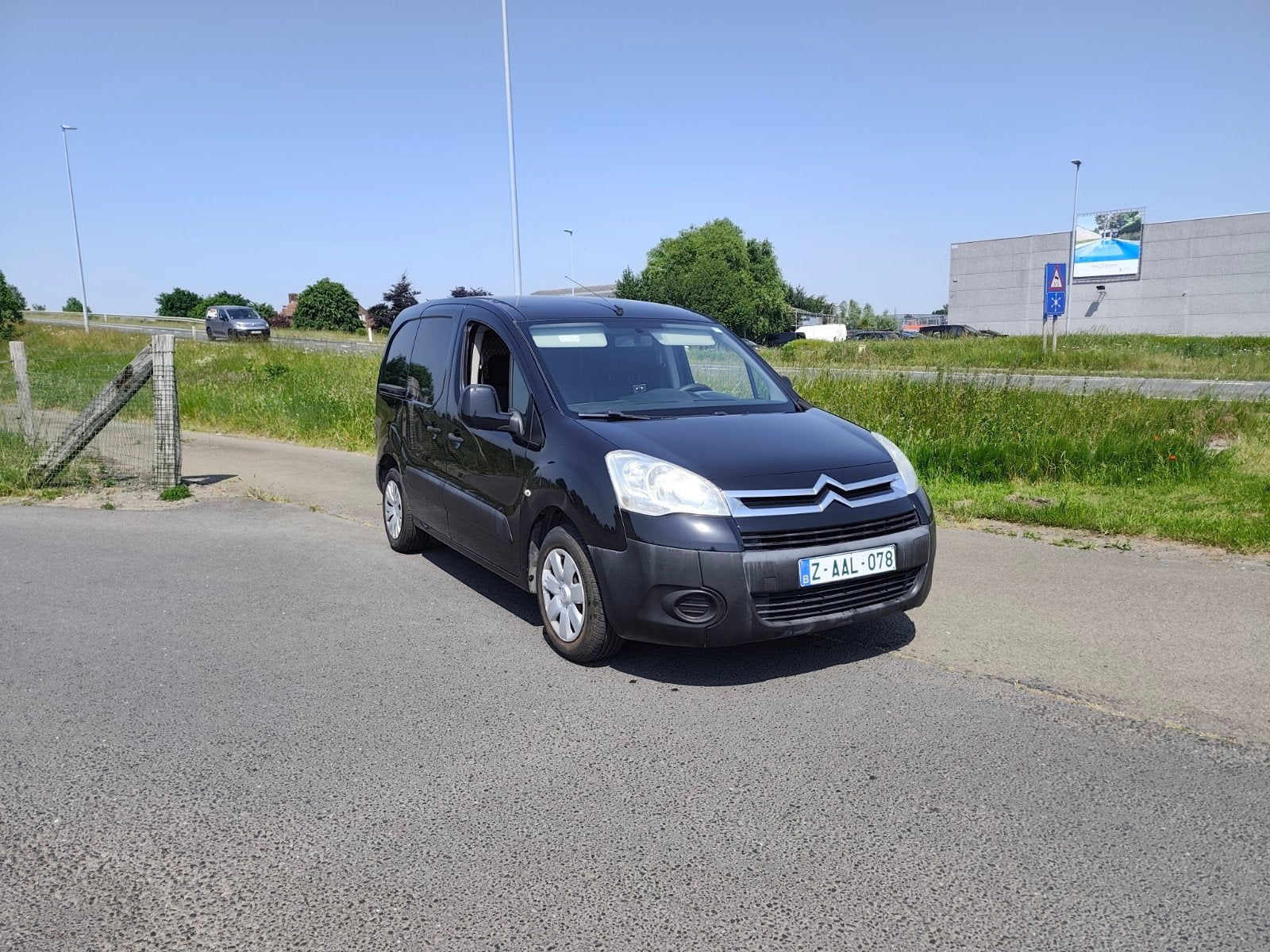Reeds gekeurd vvk citroen berlingo 1.6hdi bj10 154dkm, Autos, Entreprise, Diesel, Achat