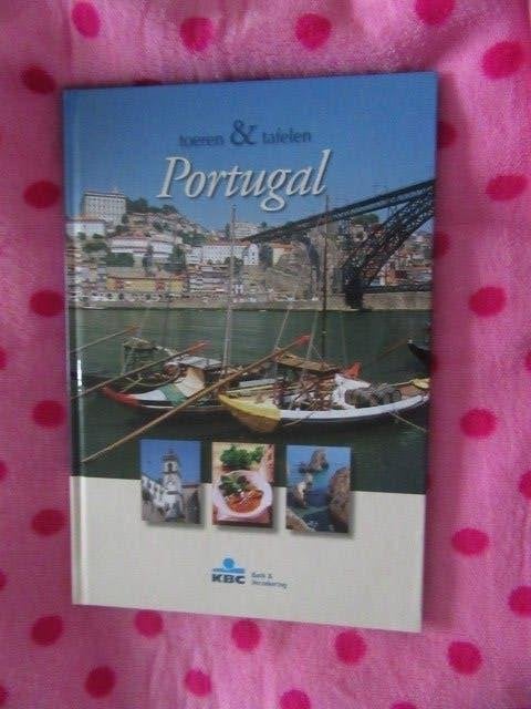 Boek: Portugal : toeren en tafelen - reisgids, Boeken, Ophalen of Verzenden, Gelezen, Europa, Reisgids of -boek