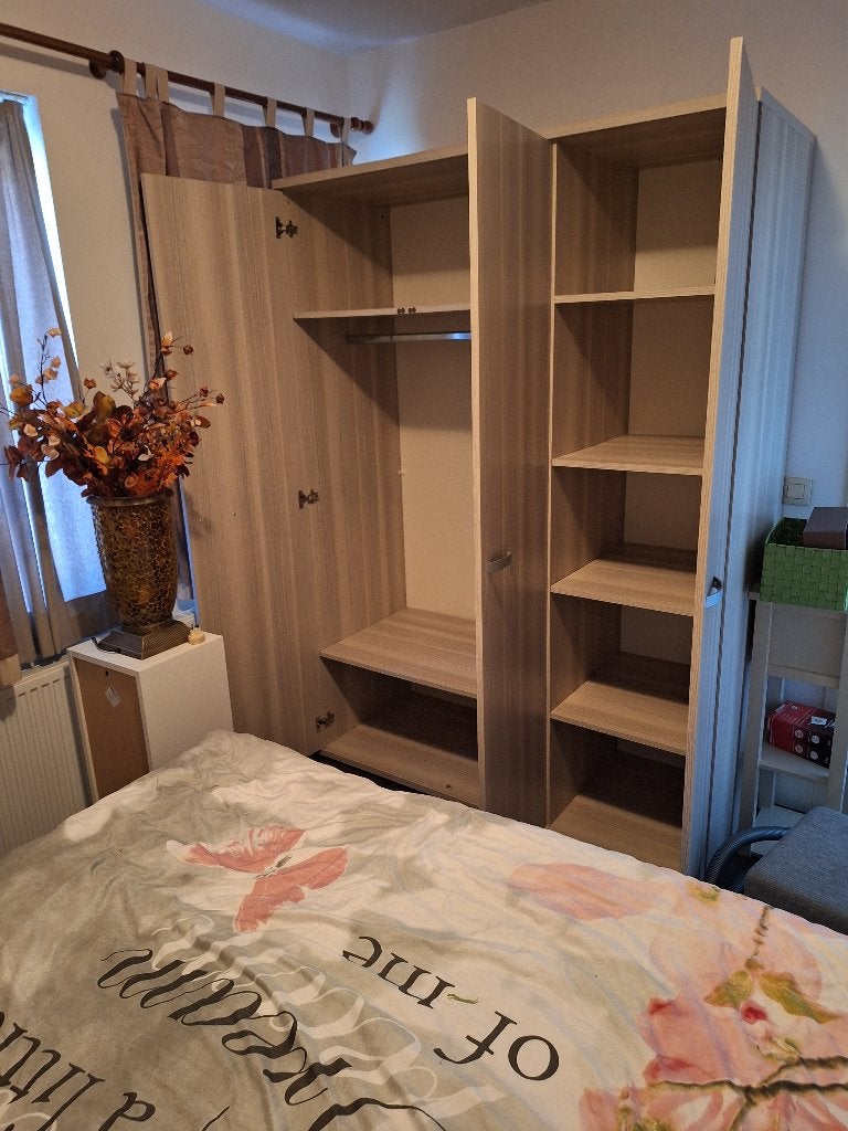 slaapkamerkast, Avec tablette(s), 100 à 150 cm, Enlèvement, Utilisé