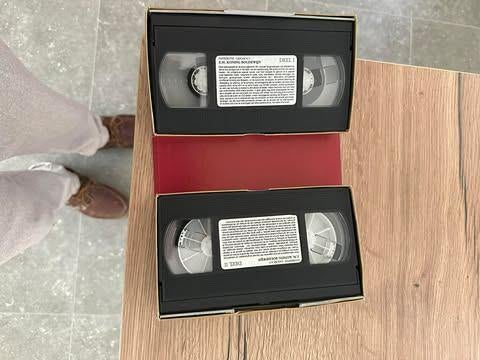 2 cassettes vidéo King Baudouin, Enlèvement ou Envoi, Boudewijn, Info@ideca.bo, 1000 BXL